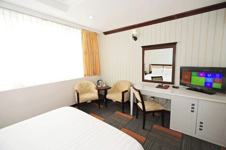 Dong Kinh A Hotel