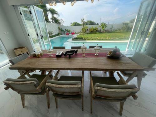 Luxury 5br Villa With Ocean, Mountain Ricefield Views