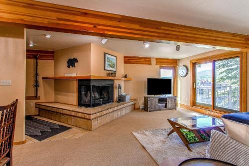 Hotel Snowmass Escape