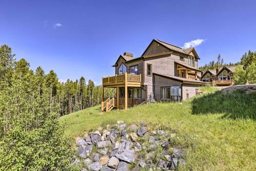 Winter Park Gem With Hot Tub And Mountain Views!