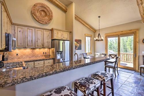 Winter Park Gem With Hot Tub And Mountain Views!