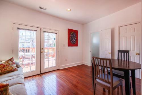 Apartamento Spacious, Relaxing, 4 Bd 3.5 Ba Home In Petworth!