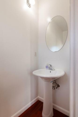 Apartamento Spacious, Relaxing, 4 Bd 3.5 Ba Home In Petworth!