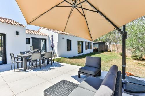 Tr�s Jolie Maison Familiale Avec Piscine