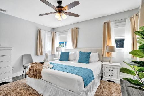 Stylish Hollywood Retreat 5br W Heated Pool