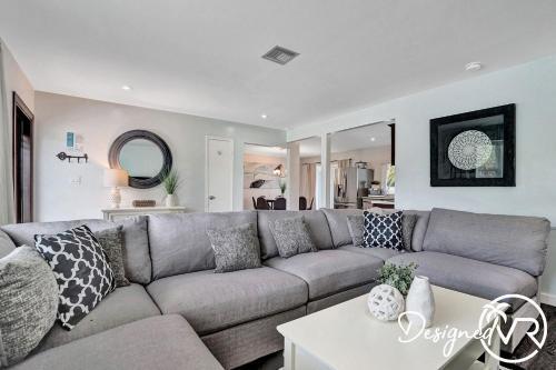 Modern 5br With Private Heated Pool