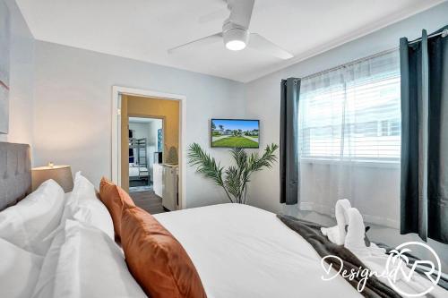 Modern 5br With Private Heated Pool
