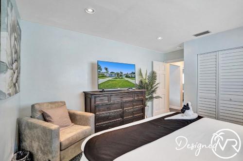 Modern 5br With Private Heated Pool