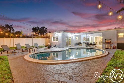 Modern 5br With Private Heated Pool