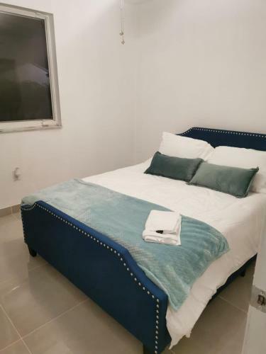 Habitaci�n Con Cama Matrimonial Y Ba�o Compartido
