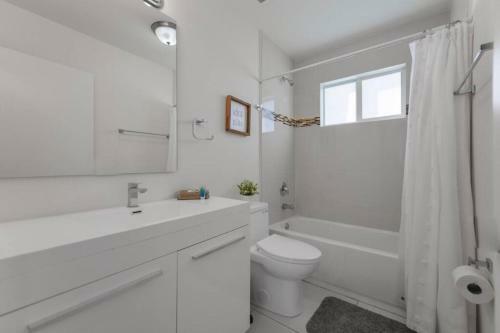Amazing Brand New Duplex 3 Bedrooms/2 Bathrooms