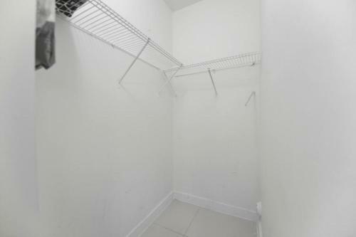 Amazing Brand New Duplex 3 Bedrooms/2 Bathrooms