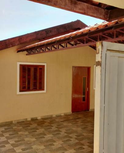 Casa Agrad�vel Com Piscina!