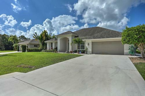 Port St Lucie Escape With Entertainment Room!