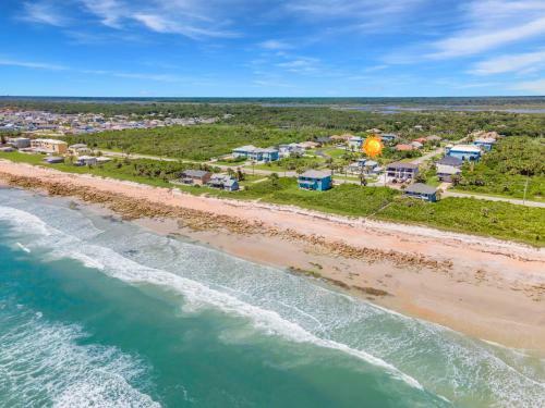 Luxury Ocean Blue Beach House- 3 Bed Room Dog Friendly
