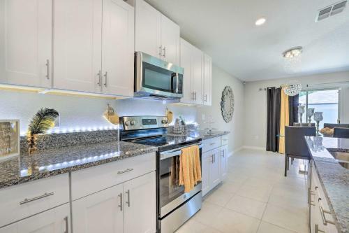 Modern And Bright Ruskin Home Near Bahia Beach!
