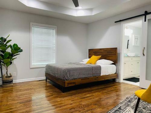 Cheerful 3bd/2ba Home W/parking, 20 Mins To Dwtn