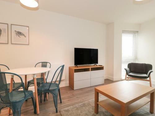 Apartment 8