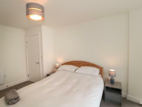 Apartment 8