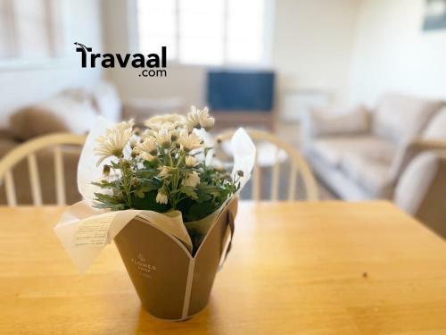 Travaal.�om - 2 Bed Serviced Apartment Farnborough