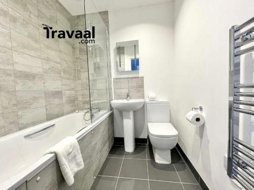 Travaal.�om - 3 Bed Serviced Apartment Farnborough