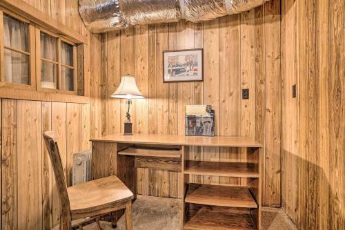 Dog-friendly Trinity Oaks Escape With Hot Tub