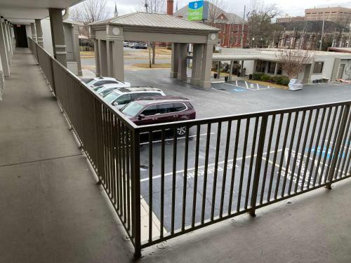 Surestay Hotel By Best Western Columbus Downtown