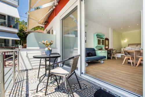 Malama's Beach House Pico