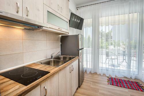 Malama's Beach House Pico