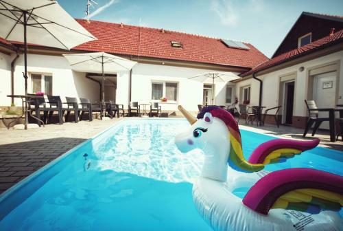 Hostal Penzion Kratochv�l