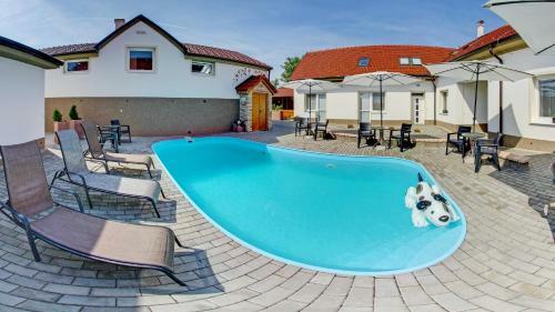 Hostal Penzion Kratochv�l