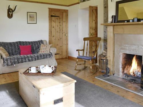 Hume Orchard Steading