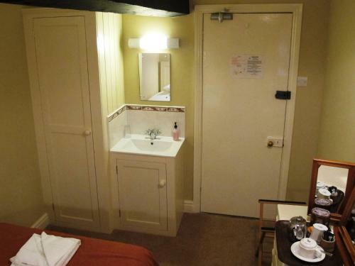 Royal Oak Hotel