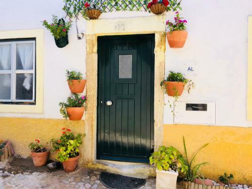 P� Do Castelo - Small Studio With Breakfast & Garage