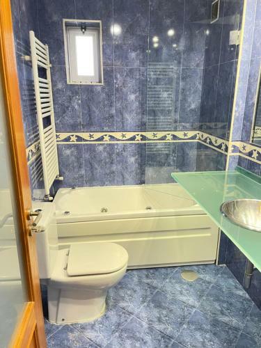 Hostal Valbom Guesthouse