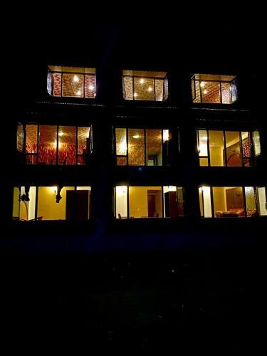 Hotel The River Edge