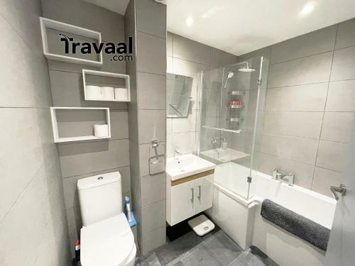 Travaal.�om - 2 Bed Serviced Apartment Farnborough
