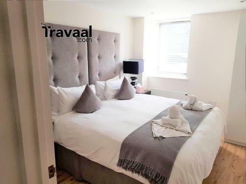 Travaal.�om - 2 Bed Serviced Apartment Farnborough