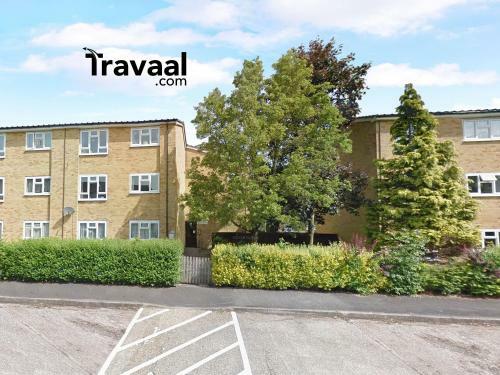 Travaal.�om - 2 Bed Serviced Apartment Farnborough