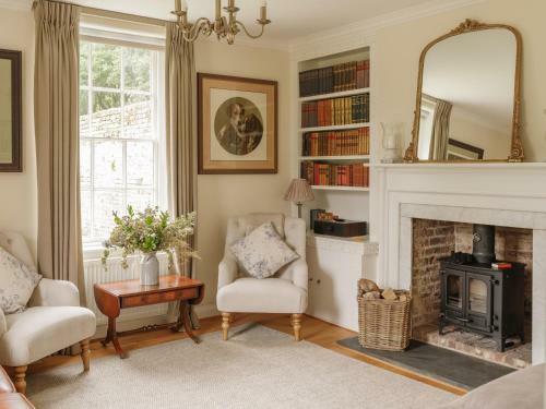 Garden House At Woodhall Estate