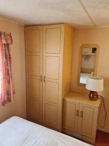 Corner Pitch 4 Berth Caravan