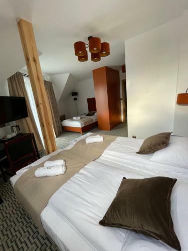 Apartamento Kwarc Restauracja & Pokoje Hotelowe