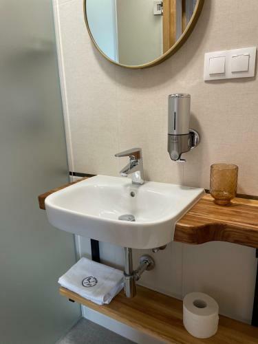 Apartamento Kwarc Restauracja & Pokoje Hotelowe