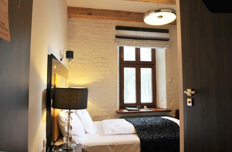 Hostal Palac Pac�ltowo