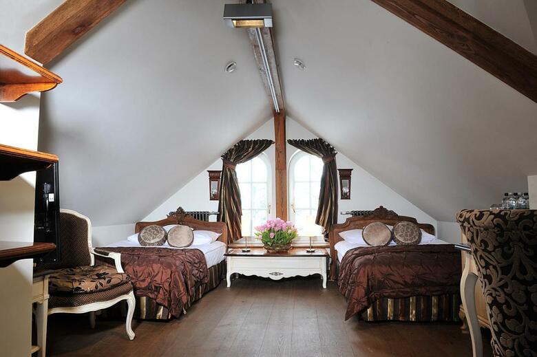 Hostal Palac Pac�ltowo