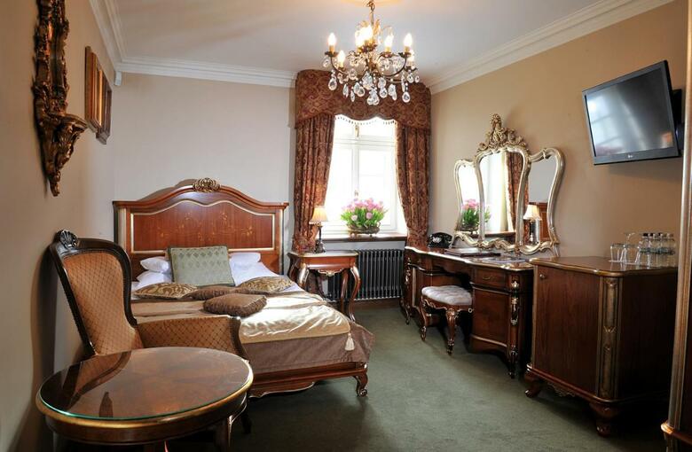 Hostal Palac Pac�ltowo