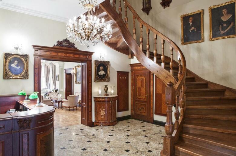 Hostal Palac Pac�ltowo