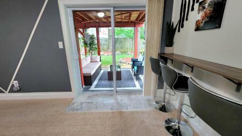Private Ground Level Suite With Patio