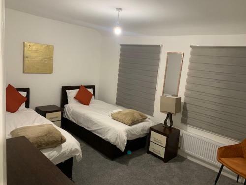 4 Bedroom Beautiful Home/ 3 Bathrooms
