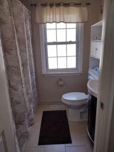 Cc3 Presents Suburban Nites Entire Quad Level Home